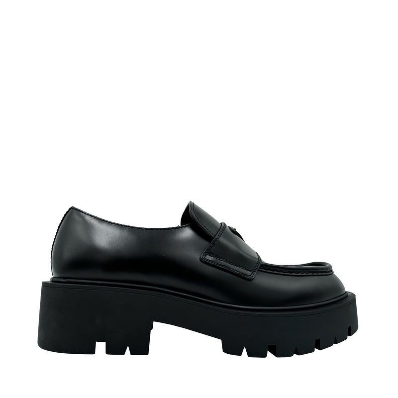 PRADA LEATHER LOAFER